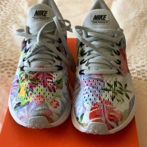 Nike air zoom Pegasus 8.5